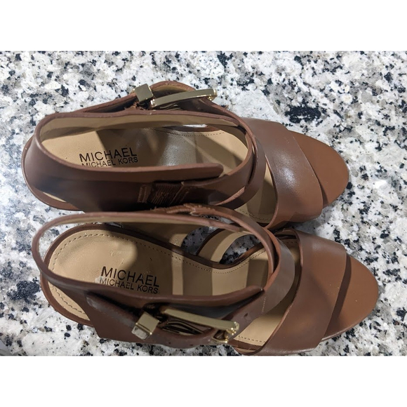 Michael Kors Brown Leather Heels 7M - Picture 4 of 8